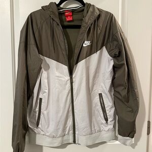 Nike Men's Two-Tone Olive and White Windbreaker
